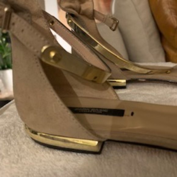 Light taupe suede pointed toe flats with gold ankle strap and heel - Picture 2 of 6